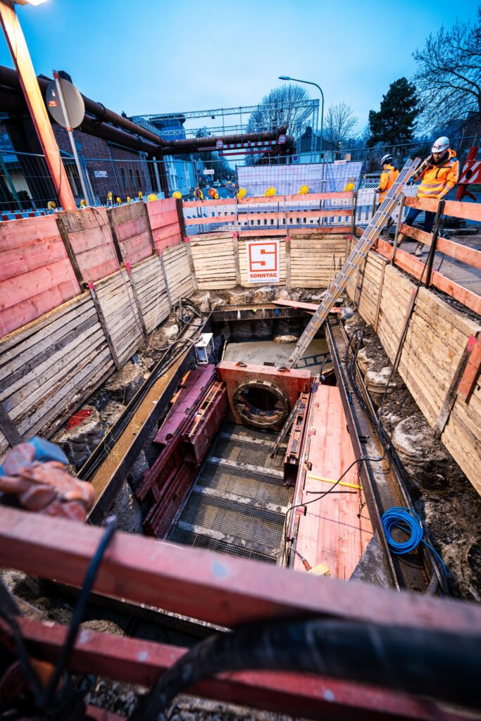 Doppelstartgrube für unterirdischen Vortrieb